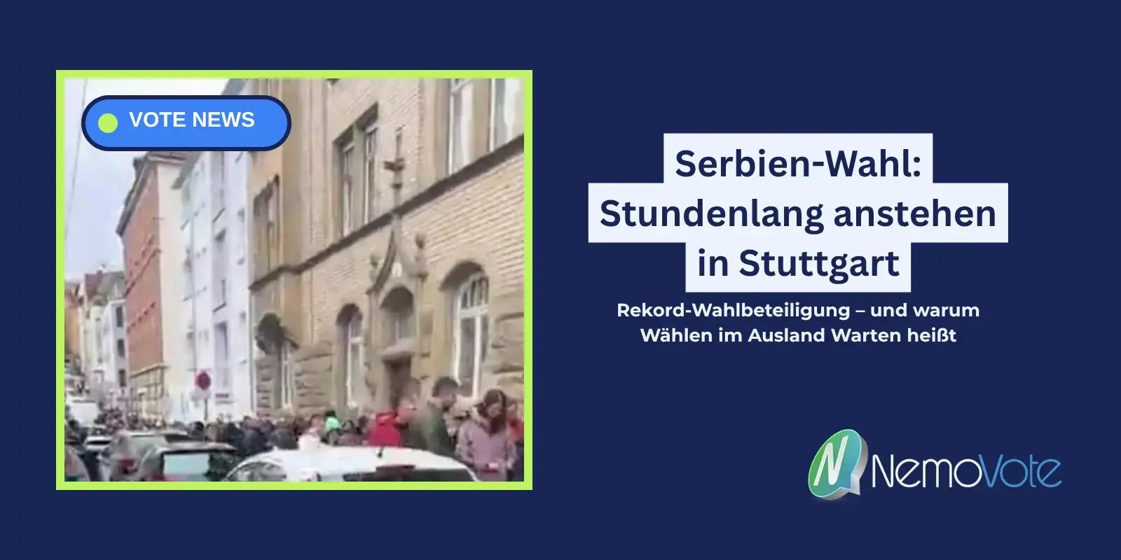 serbien wahl mit stundenlangem anstehen in stuttgart zeigt bild von hunderten Menschen in einer Straße die scheinbar anstehen